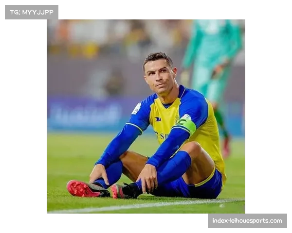 C罗射手榜21球暂列第三 距离榜首托尼2球争冠金靴双线压力 C罗射手榜21球暂列第三 距离榜首托尼2球争冠金靴双线压力