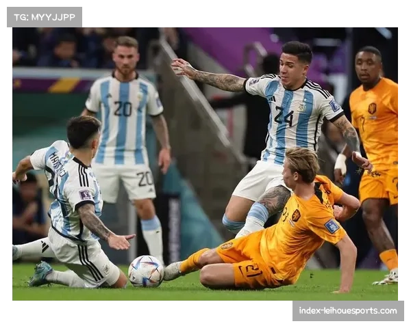 阿根廷卫冕之路遇阻,梅西左腿拉伤恢复期成疑 阿根廷卫冕之路遇阻,梅西左腿拉伤恢复期成疑